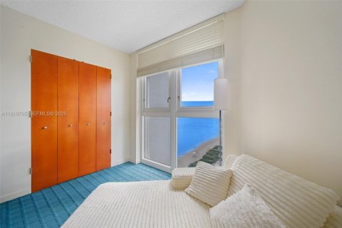 Снять в аренду кондоминиум в Санни-Айлс-Бич, Флорида 3 спальни, 225.75м2, № 1972078 - фото 18