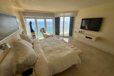 Снять в аренду кондоминиум в Санни-Айлс-Бич, Флорида 3 спальни, 225.75м2, № 1972078 - фото 8