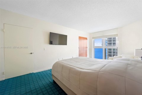 Снять в аренду кондоминиум в Санни-Айлс-Бич, Флорида 3 спальни, 225.75м2, № 1972078 - фото 20