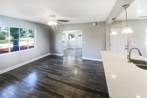 Casa en venta en Saint Petersburg, Florida, 2 dormitorios, 79.62 m2 № 1538830 - foto 19