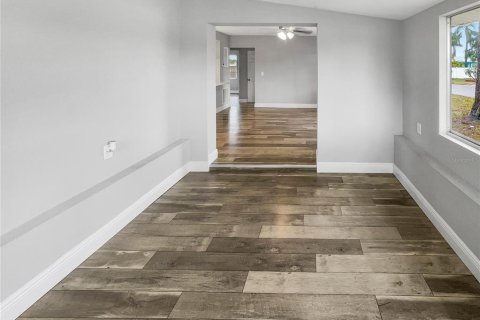 Villa ou maison à vendre à Saint Petersburg, Floride: 2 chambres, 79.62 m2 № 1538830 - photo 3