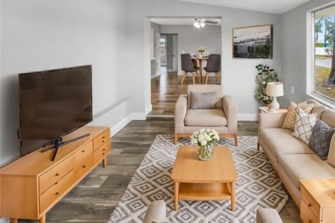 Villa ou maison à vendre à Saint Petersburg, Floride: 2 chambres, 79.62 m2 № 1538830 - photo 2