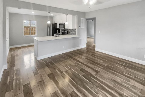 Casa en venta en Saint Petersburg, Florida, 2 dormitorios, 79.62 m2 № 1538830 - foto 10