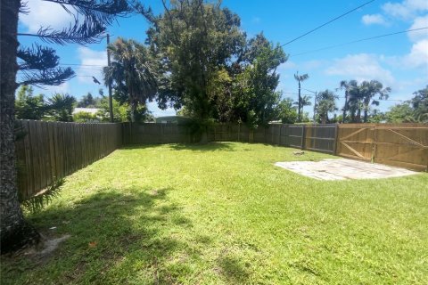 Villa ou maison à vendre à Saint Petersburg, Floride: 2 chambres, 79.62 m2 № 1538830 - photo 24