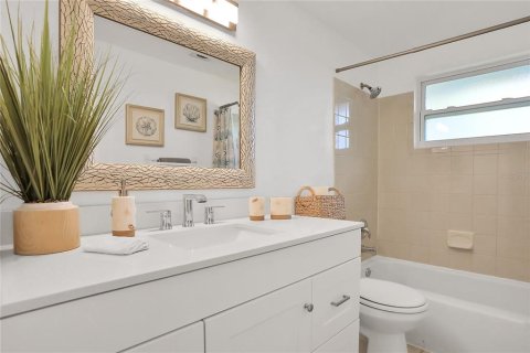 Villa ou maison à louer à Port Charlotte, Floride: 2 chambres, 141.86 m2 № 214861 - photo 16