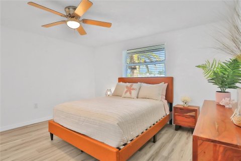 Villa ou maison à louer à Port Charlotte, Floride: 2 chambres, 141.86 m2 № 214861 - photo 14