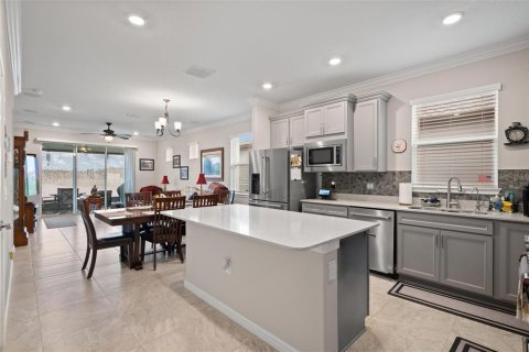 House in Land O' Lakes, Florida 2 bedrooms, 130.53 sq.m. № 1824716 - photo 7