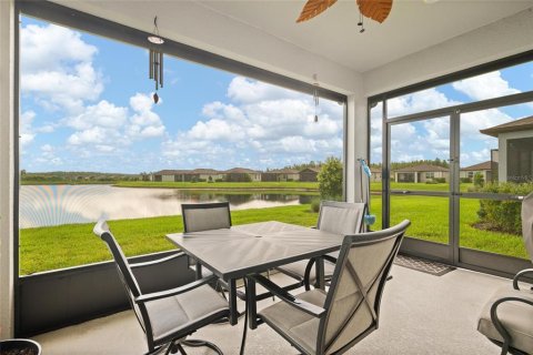 House in Land O' Lakes, Florida 2 bedrooms, 130.53 sq.m. № 1824716 - photo 18
