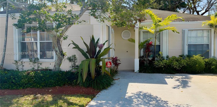 Дом в Катлер-Бей, Флорида 3 спальни, 127.18м2 № 2056882