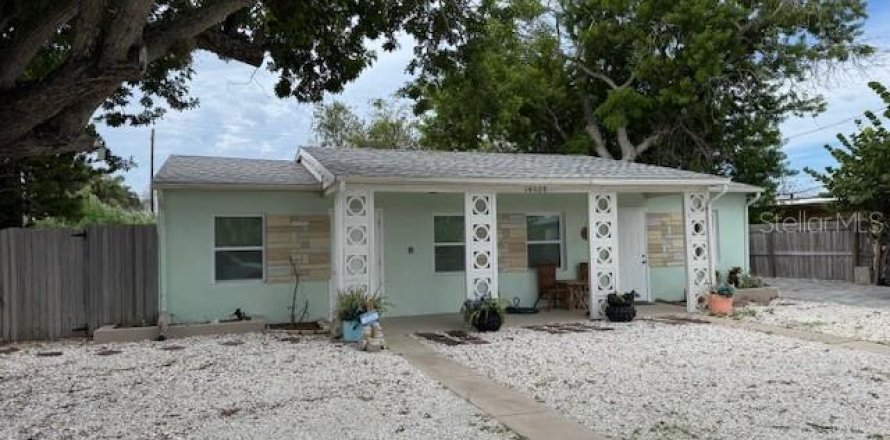 Studio in Madeira Beach, Florida № 1900248