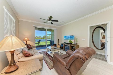 House in Parrish, Florida 3 bedrooms, 138.42 sq.m. № 1798299 - photo 12