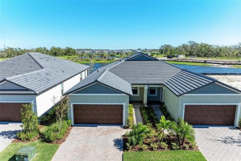 House in Parrish, Florida 3 bedrooms, 138.42 sq.m. № 1798299 - photo 2