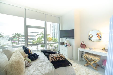Copropriété à vendre à Miami, Floride: 3 chambres, 204.57 m2 № 2182015 - photo 9