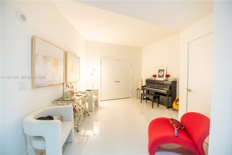 Copropriété à vendre à Miami, Floride: 3 chambres, 204.57 m2 № 2182015 - photo 13