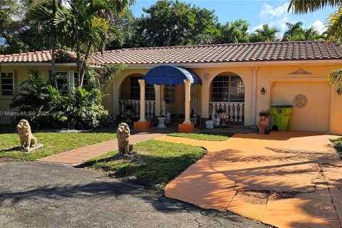 Villa ou maison à vendre à El Portal, Floride: 3 chambres, 137.4 m2 № 1936716 - photo 3