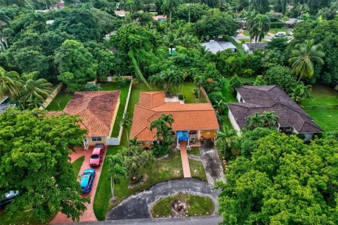 Villa ou maison à vendre à El Portal, Floride: 3 chambres, 137.4 m2 № 1936716 - photo 21