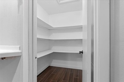 Villa ou maison à vendre à Lakeland, Floride: 4 chambres, 241.17 m2 № 2199989 - photo 12