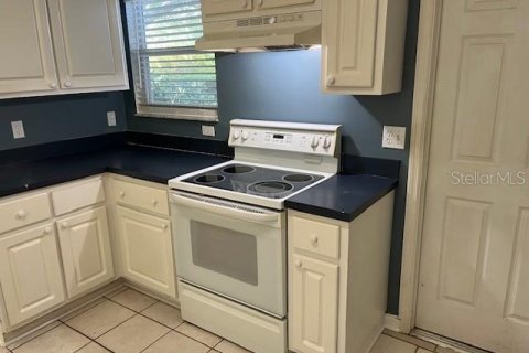 House in Gainesville, Florida 3 bedrooms, 126.63 sq.m. № 2379342 - photo 4