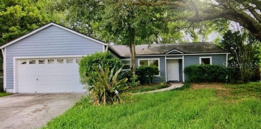 House in Gainesville, Florida 3 bedrooms, 126.63 sq.m. № 2379342