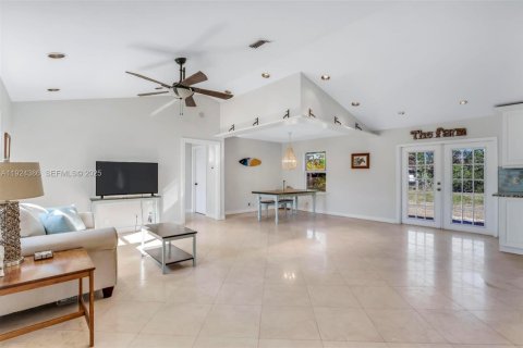 Casa en venta en Loxahatchee Groves, Florida, 3 dormitorios, 122.63 m2 № 1986514 - foto 9