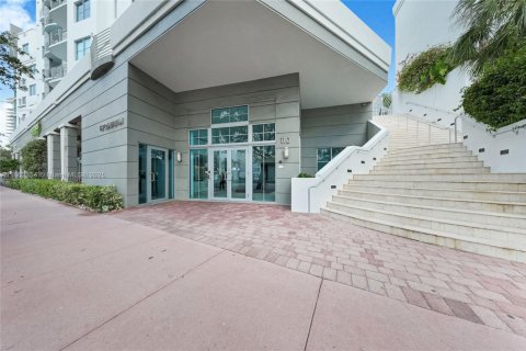 Condominio en venta en Miami Beach, Florida, 1 dormitorio, 76.74 m2 № 1890822 - foto 12