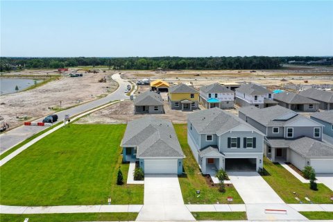 House in Parrish, Florida 2 bedrooms, 121.89 sq.m. № 2400217 - photo 2