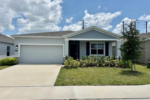 House in Davenport, Florida 4 bedrooms, 198.35 sq.m. № 1851701 - photo 1