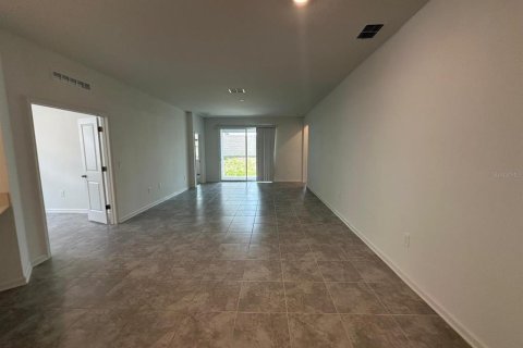 House in Davenport, Florida 4 bedrooms, 198.35 sq.m. № 1851701 - photo 24