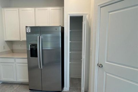 House in Davenport, Florida 4 bedrooms, 198.35 sq.m. № 1851701 - photo 19