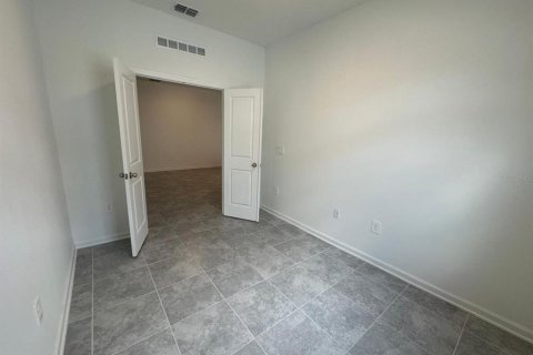 House in Davenport, Florida 4 bedrooms, 198.35 sq.m. № 1851701 - photo 28