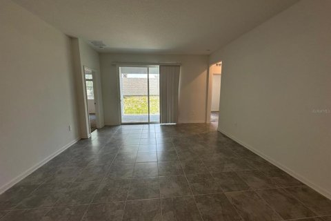 House in Davenport, Florida 4 bedrooms, 198.35 sq.m. № 1851701 - photo 29