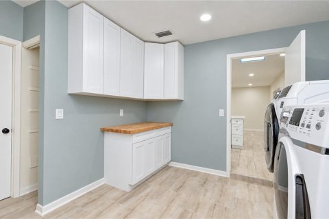 Casa en venta en Tampa, Florida, 5 dormitorios, 225.29 m2 № 2386611 - foto 15