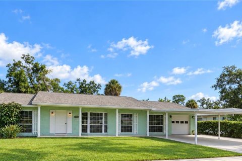 Casa en venta en Tampa, Florida, 5 dormitorios, 225.29 m2 № 2386611 - foto 2