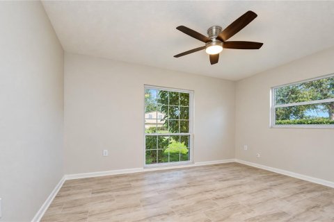 Casa en venta en Tampa, Florida, 5 dormitorios, 225.29 m2 № 2386611 - foto 20