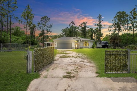 Villa ou maison à Alva, Floride 3 chambres, 107.49 m2 № 2105356