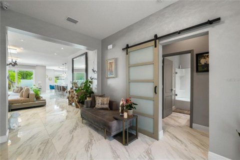 House in Wesley Chapel, Florida 4 bedrooms, 258.08 sq.m. № 2149081 - photo 7