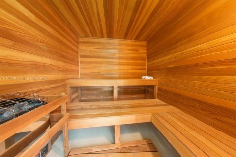 Condo in Sunny Isles Beach, Florida, 6 bedrooms  № 1839136 - photo 24
