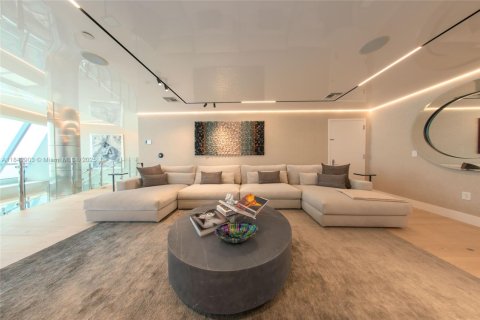 Condo in Sunny Isles Beach, Florida, 6 bedrooms  № 1839136 - photo 19