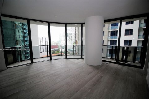 Copropriété à vendre à Miami, Floride: 2 chambres № 1932278 - photo 5