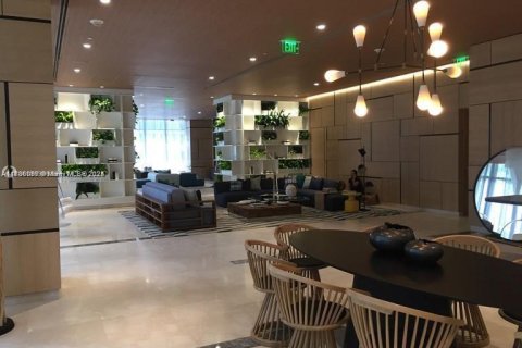 Copropriété à vendre à Miami, Floride: 2 chambres № 1932278 - photo 18