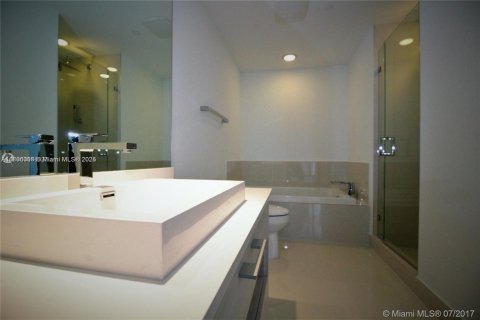 Copropriété à vendre à Miami, Floride: 2 chambres № 1932278 - photo 10