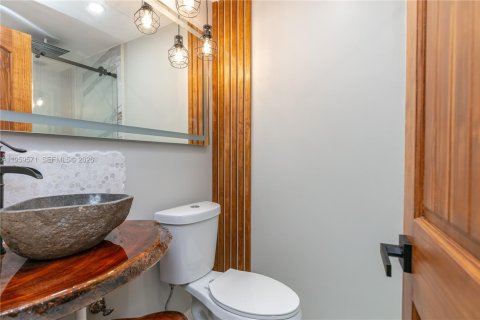 Купить виллу или дом в Холливуд, Флорида 2 спальни, 103.12м2, № 2022275 - фото 23