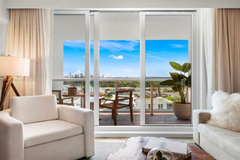 Condo in Miami Beach, Florida, 2 bedrooms  № 2022962