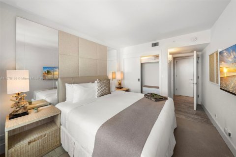 Condo in Miami Beach, Florida, 2 bedrooms  № 2022962 - photo 29