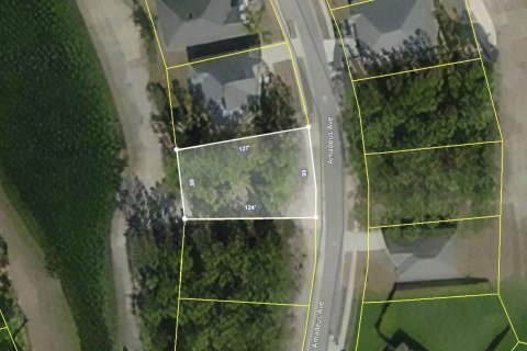 Land in Freeport, Florida № 560031 - photo 1