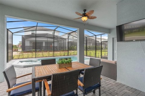House in Davenport, Florida 7 bedrooms, 293.01 sq.m. № 1658438 - photo 5