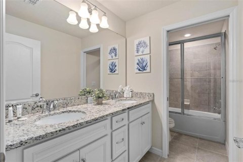 House in Davenport, Florida 7 bedrooms, 293.01 sq.m. № 1658438 - photo 21