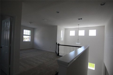 Купить виллу или дом в Уинтер-Гарден, Флорида 6 комнат, 229.38м2, № 1651088 - фото 12