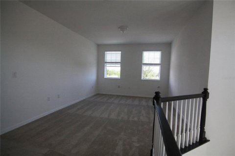 House in Winter Garden, Florida 4 bedrooms, 229.38 sq.m. № 1651088 - photo 13