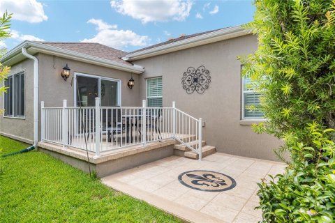 House in The Villages, Florida 3 bedrooms, 227.05 sq.m. № 1898972 - photo 3